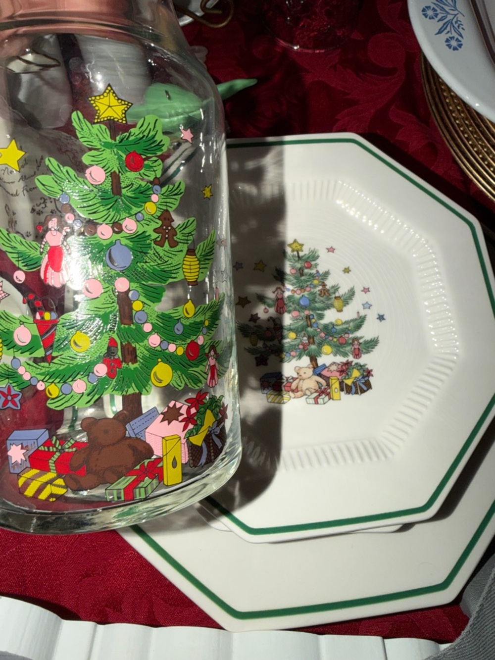 Nikko CHRISTMASTIME Carafe - Simple Elegant Design